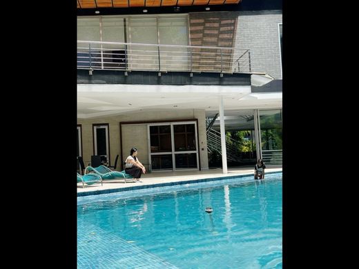 Luksusowy dom w Medellín, Departamento de Antioquia