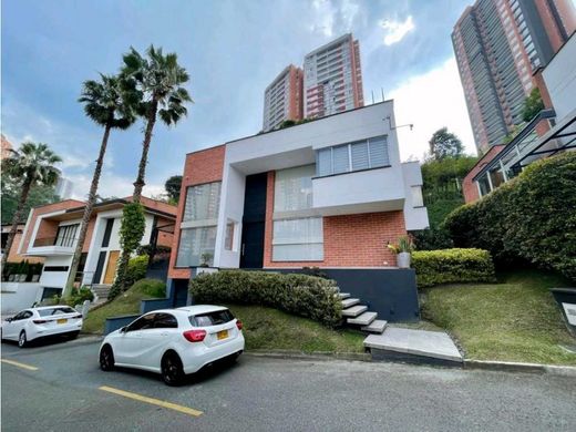 Luxury home in Sabaneta, La Estrella