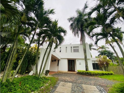 Gospodarstwo w Cali, Departamento del Valle del Cauca