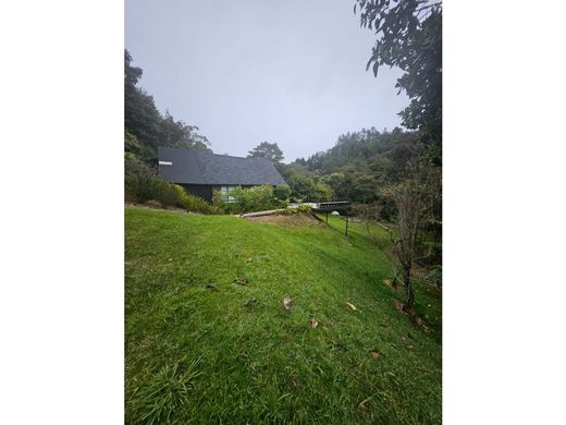 Terreno en Envigado, Departamento de Antioquia