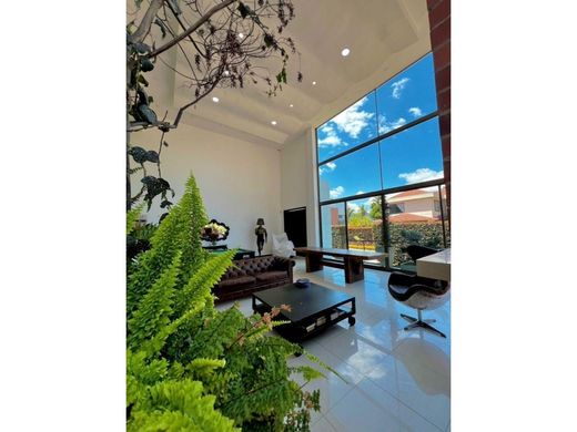 منزل ريفي ﻓﻲ Chía, Departamento de Cundinamarca