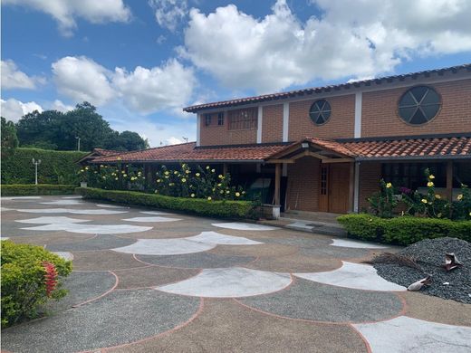 郊区住宅  Pereira, Departamento de Risaralda