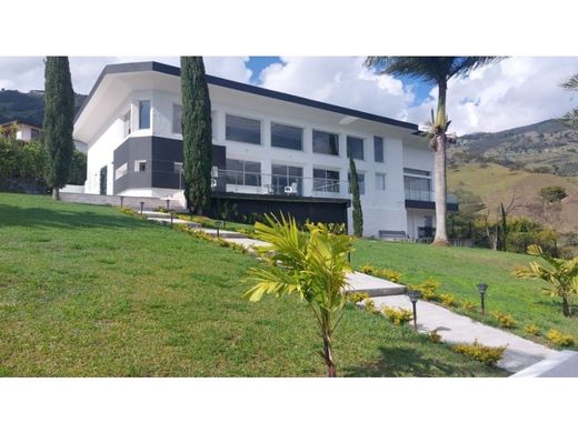 Gutshaus oder Landhaus in Copacabana, Departamento de Antioquia