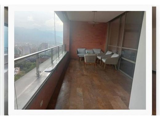 Medellín, Departamento de Antioquiaのアパートメント