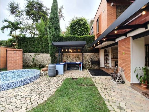 منزل ﻓﻲ ميديلين, Medellín