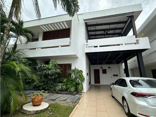 Luxury home in Villavicencio, Departamento del Meta