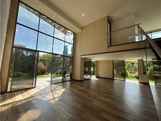 Πολυτελή κατοικία σε Envigado, Departamento de Antioquia