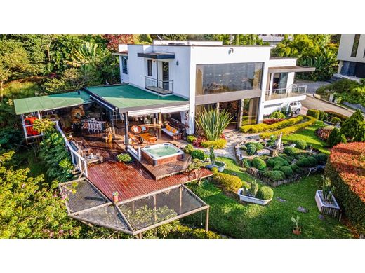 Πολυτελή κατοικία σε Μεδεγίν, Medellín