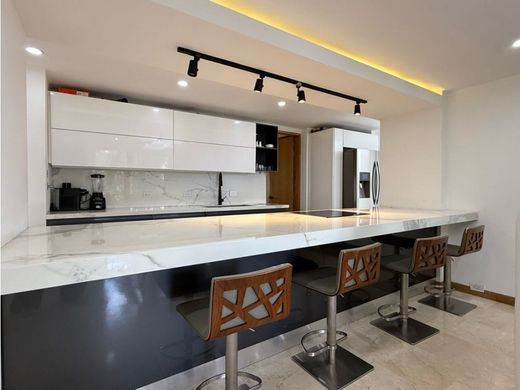 Πολυτελή κατοικία σε Μεδεγίν, Medellín