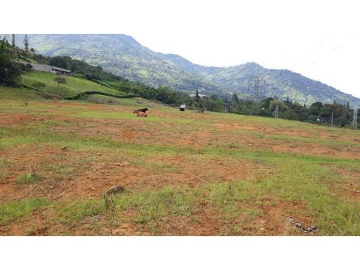 Terreno a Copacabana, Departamento de Antioquia