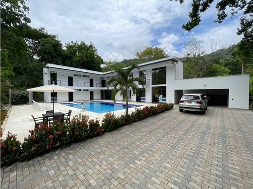 Сельский Дом, Sopetrán, Liborina