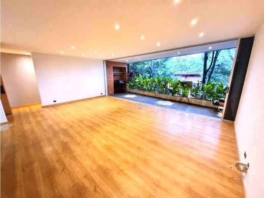 Piso / Apartamento en Medellín, Departamento de Antioquia