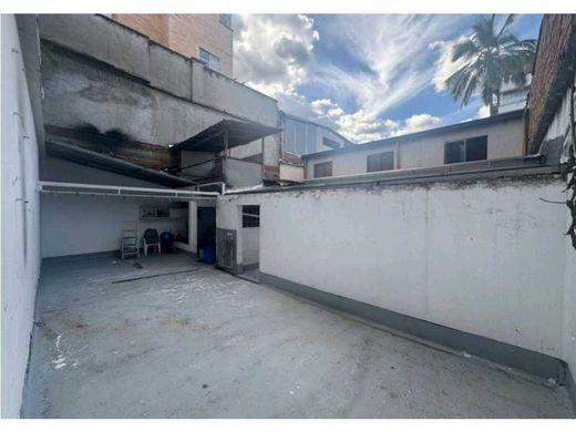 호화 저택 / 메데인, Medellín