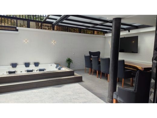 Πολυτελή κατοικία σε Μεδεγίν, Medellín