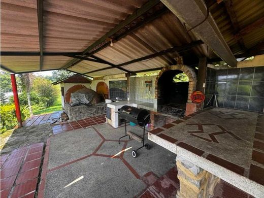 Quinta rústica - Sasaima, Departamento de Cundinamarca