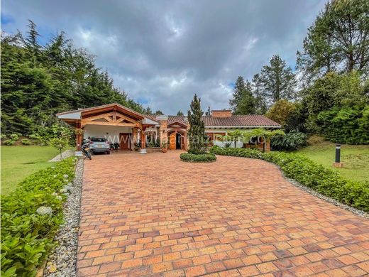 Envigado, Departamento de Antioquiaのカントリーハウス