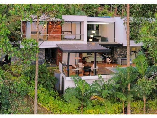 Country House in Medellín, Departamento de Antioquia