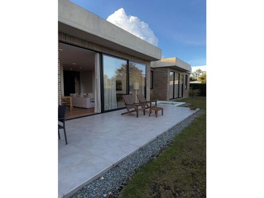 郊区住宅  Envigado, Departamento de Antioquia