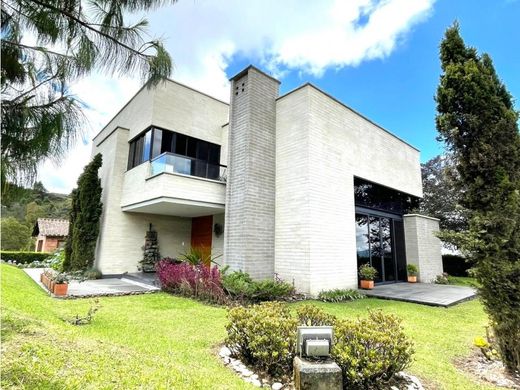 Πολυτελή κατοικία σε Envigado, Departamento de Antioquia