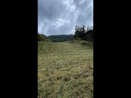 Terreno - Medellín, Departamento de Antioquia