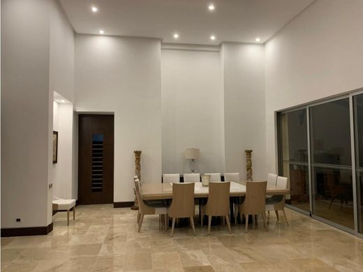 Köy evi Armenia, Quindío Department