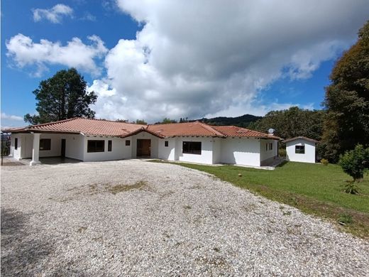 Загородный Дом, Envigado, Departamento de Antioquia
