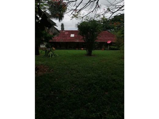 Cortijo o casa de campo en San Martín, Departamento del Meta