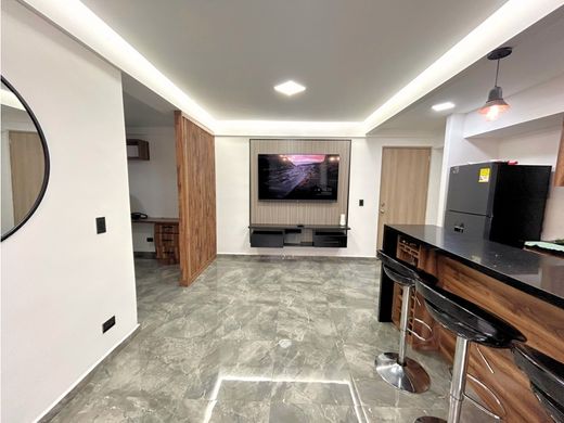 아파트 / Bello, Departamento de Antioquia