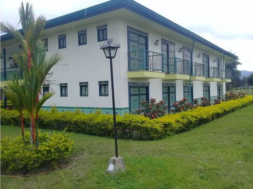 Гостиница, Quimbaya, Quindío Department