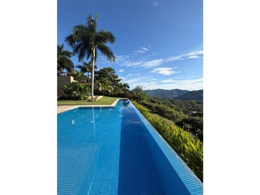 Country House in Anapoima, Cundinamarca