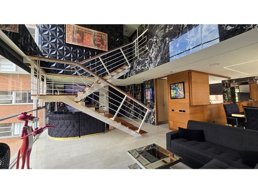 Apartment / Etagenwohnung in Medellín, Departamento de Antioquia