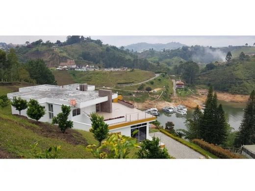 Gospodarstwo w Guatapé, Departamento de Antioquia