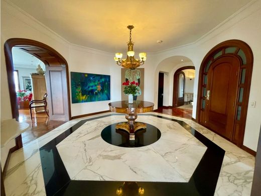 아파트 / 보고타, Bogotá  D.C.