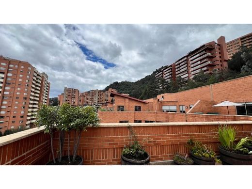 Двухуровневые апартаменты, Богота, Bogotá  D.C.