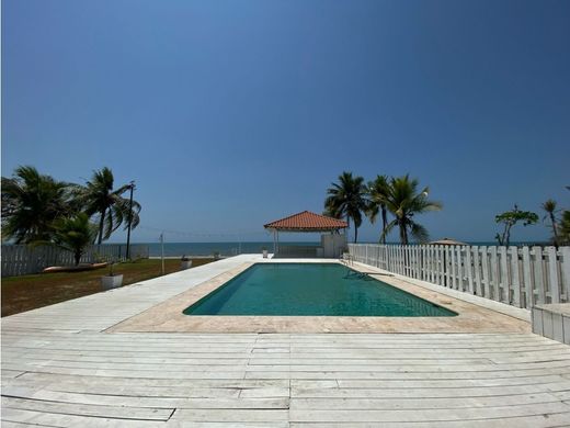 Chalet in Santiago de Tolú, Departamento de Sucre