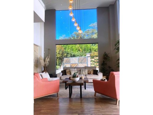 Envigado, Departamento de Antioquiaのカントリーハウス