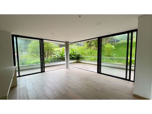 Apartment / Etagenwohnung in Envigado, Departamento de Antioquia