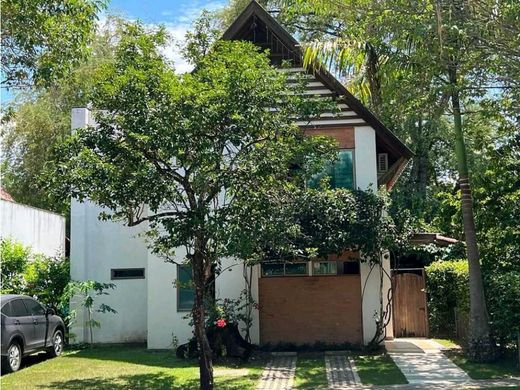 豪宅  Sabaneta, La Estrella