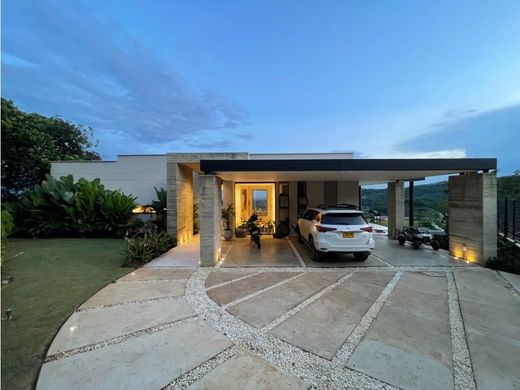 Luxus-Haus in Cali, Departamento del Valle del Cauca