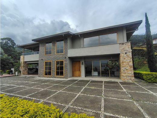 Casale a Envigado, Departamento de Antioquia