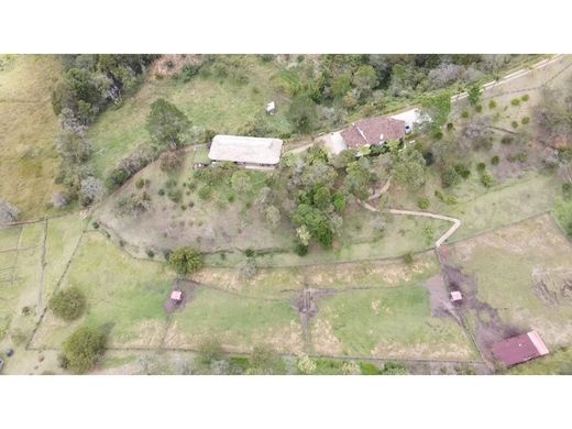 Quinta rústica - Guarne, Departamento de Antioquia