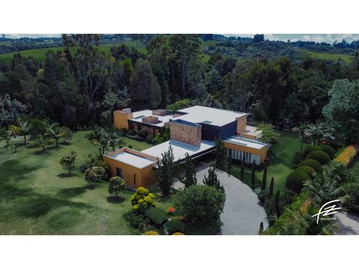 Köy evi Medellín, Departamento de Antioquia