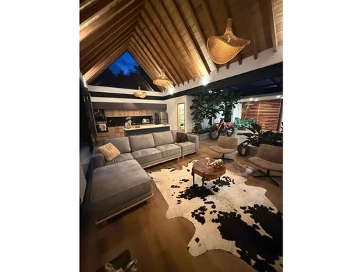 Luksusowy dom w Retiro, Departamento de Antioquia