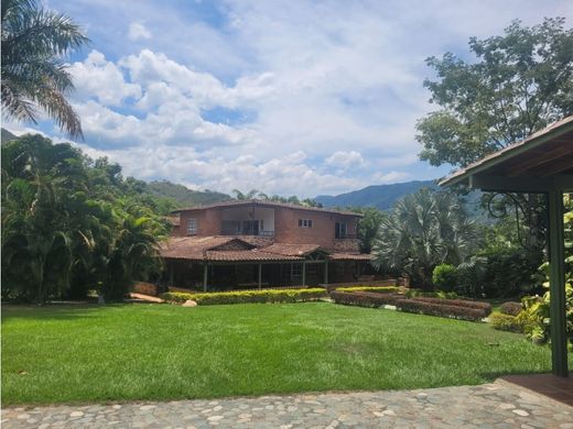 Farmhouse in San Jerónimo, Departamento de Antioquia