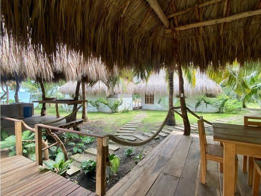 Chalet in Puerto Escondido, Departamento de Córdoba