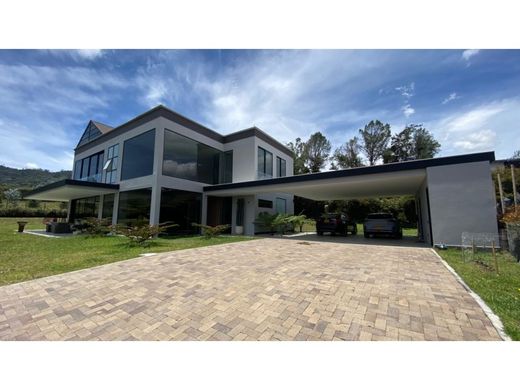 منزل ريفي ﻓﻲ Rionegro, Departamento de Antioquia