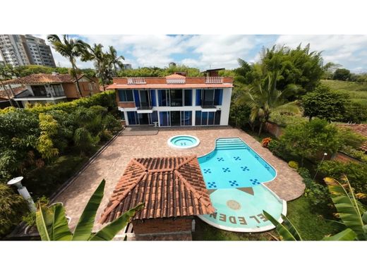 Загородный Дом, Перейра, Pereira