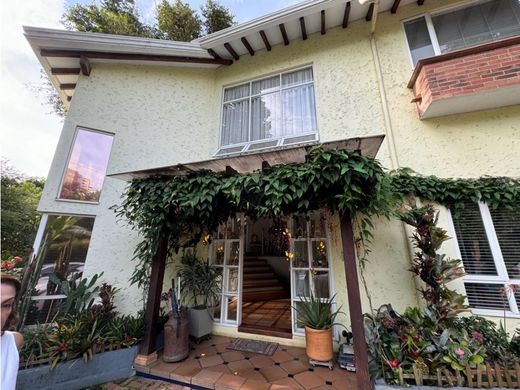 Country House in Envigado, Departamento de Antioquia