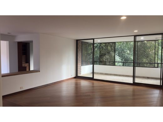Apartment / Etagenwohnung in Medellín, Departamento de Antioquia