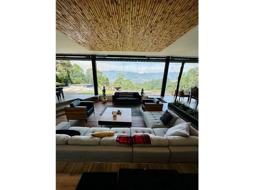 호화 저택 / 메데인, Medellín